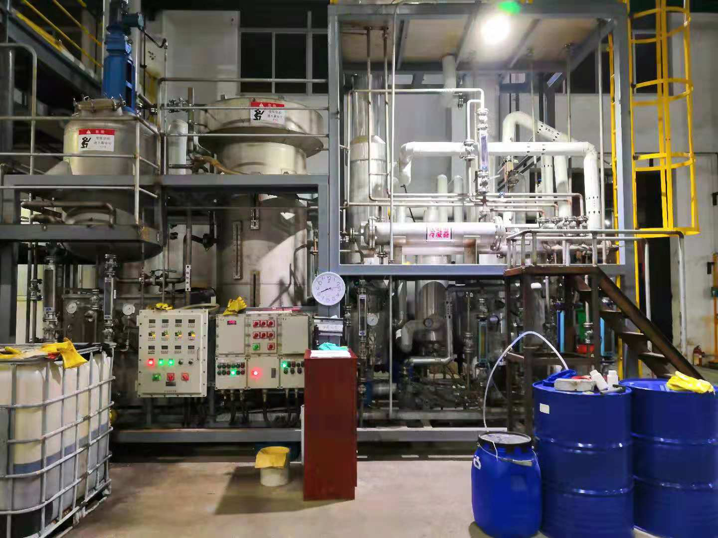 磷系阻燃劑廢水設(shè)備現(xiàn)場圖